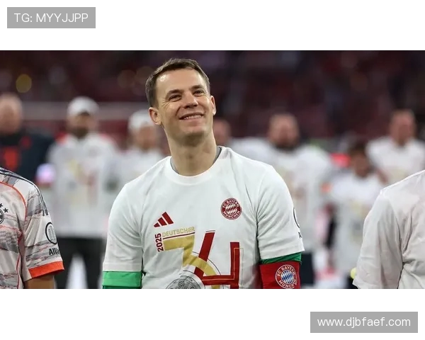 诺伊尔感慨重夺德甲冠军喜悦加倍坦言最怀念与穆勒并肩时光